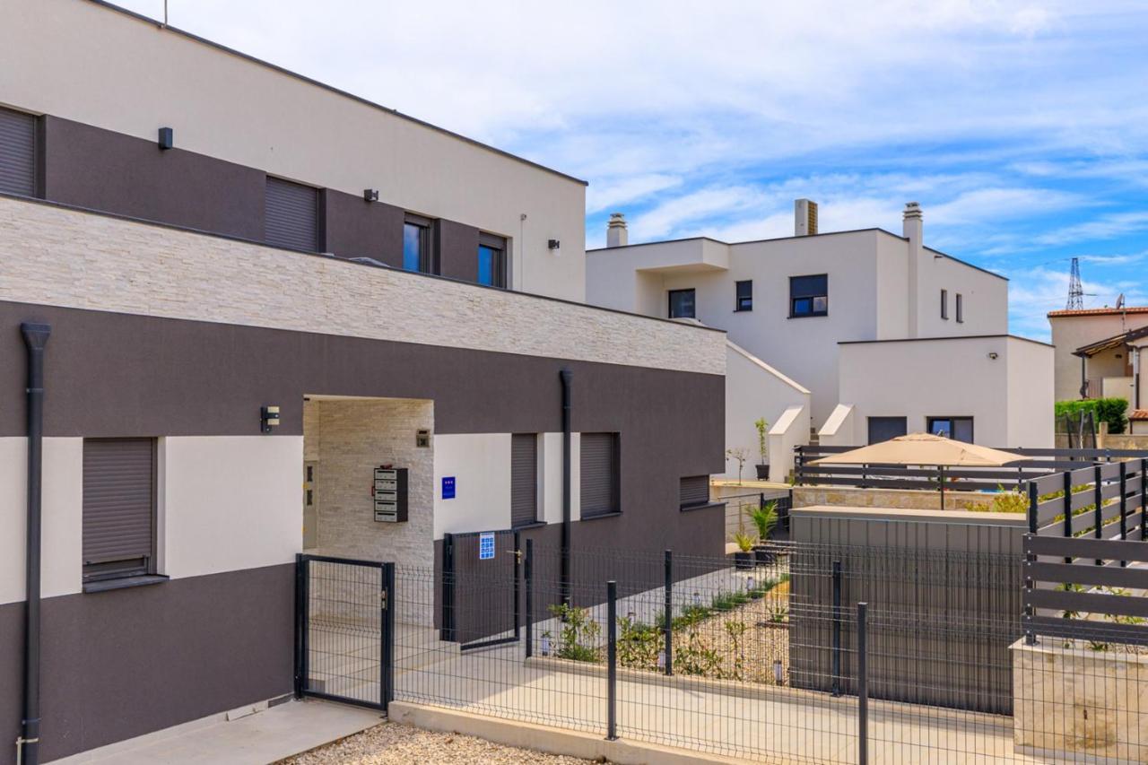Sabena Apartment With Private Whirlpool Porec Esterno foto