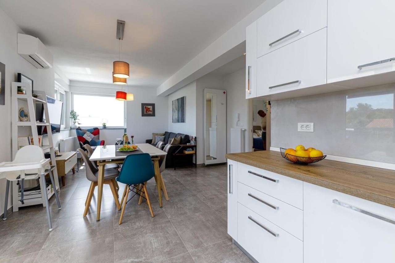 Sabena Apartment With Private Whirlpool Porec Esterno foto