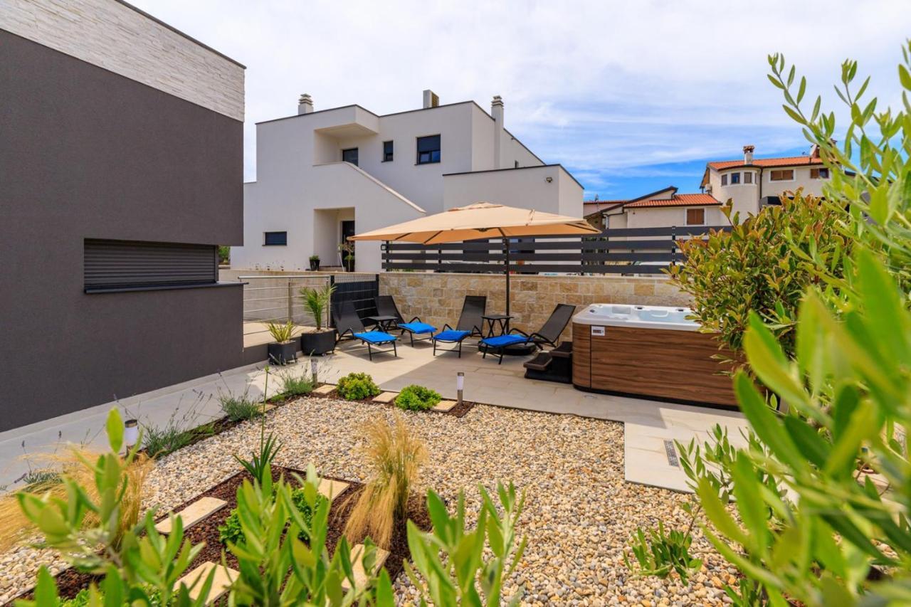Sabena Apartment With Private Whirlpool Porec Esterno foto