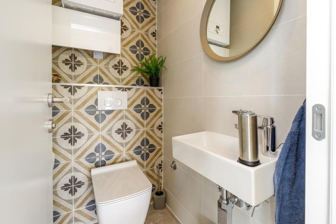 Sabena Apartment With Private Whirlpool Porec Esterno foto